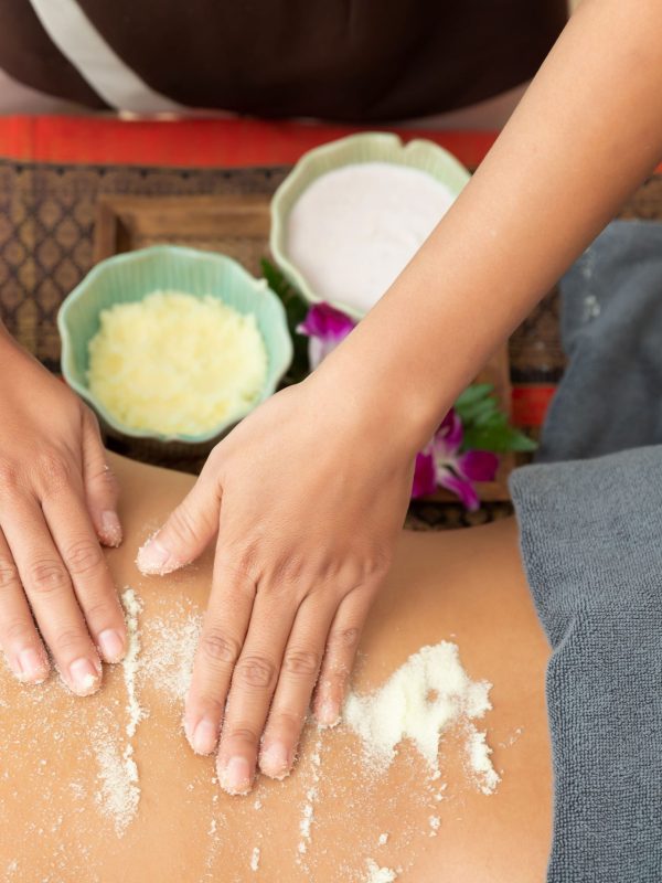 cropped-hands-massage-therapist-massaging-client-spa (1)